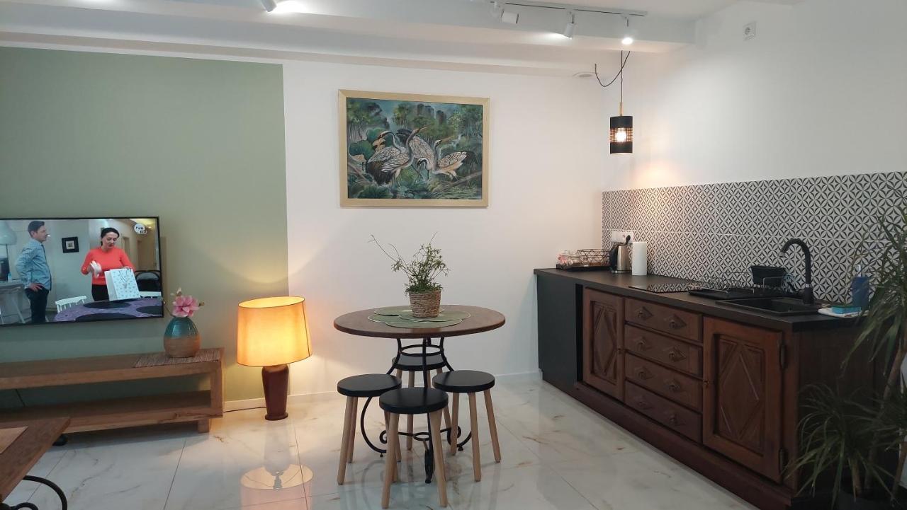 Apartamenty Biala Perla อุสทรอน ภายนอก รูปภาพ