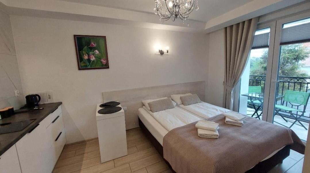 Apartamenty Biala Perla อุสทรอน ภายนอก รูปภาพ