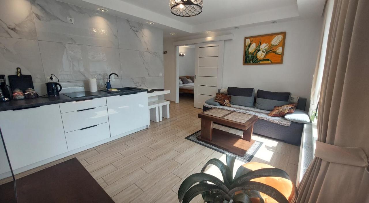 Apartamenty Biala Perla อุสทรอน ภายนอก รูปภาพ