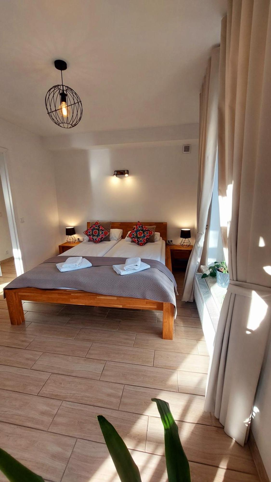 Apartamenty Biala Perla อุสทรอน ภายนอก รูปภาพ