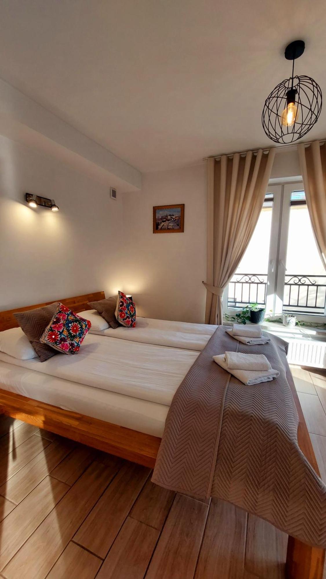 Apartamenty Biala Perla อุสทรอน ภายนอก รูปภาพ